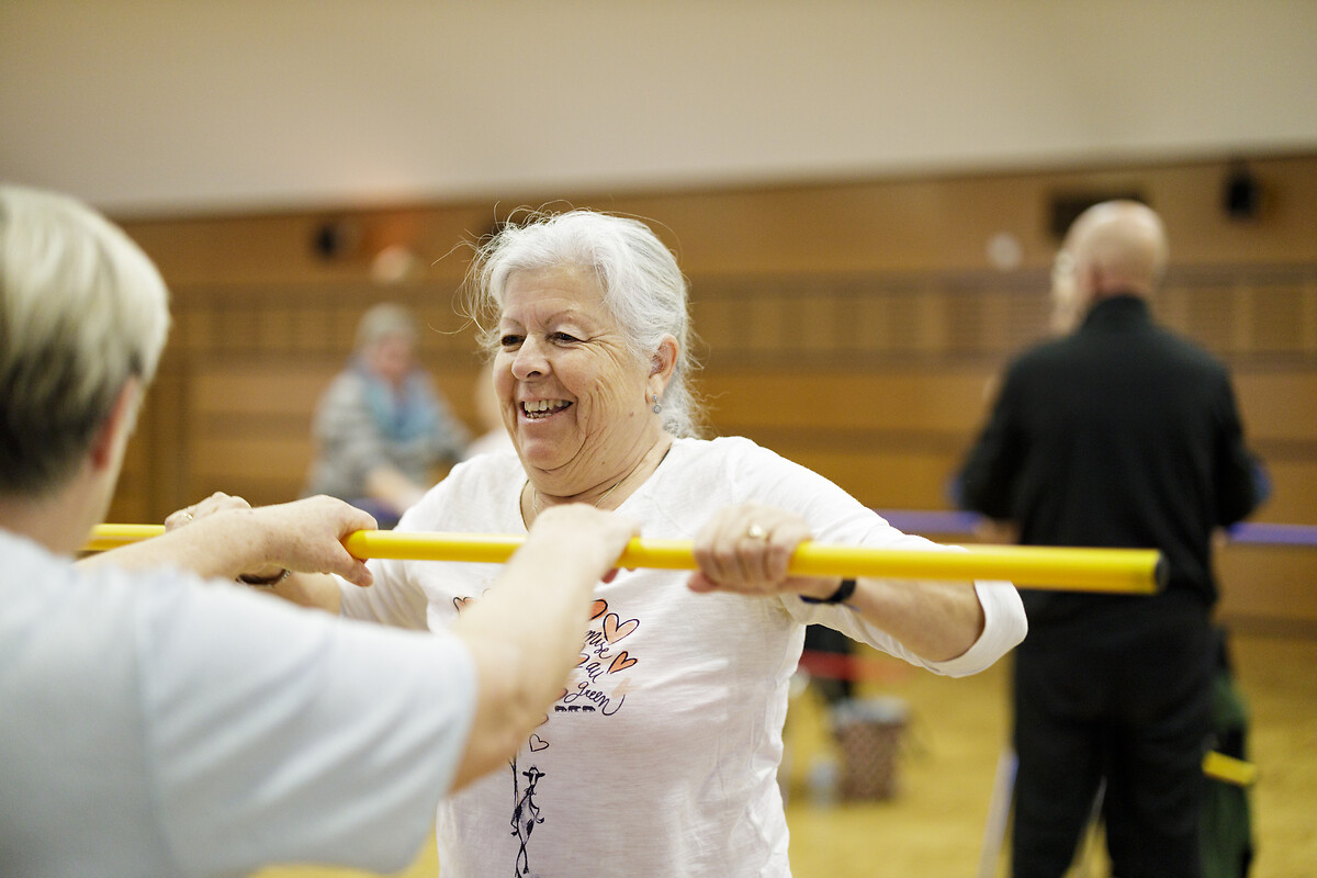 Cours de sport animé par Ophélie F, coach sportive Main dans la main, est un projet innovant pour renforcer le bien-être