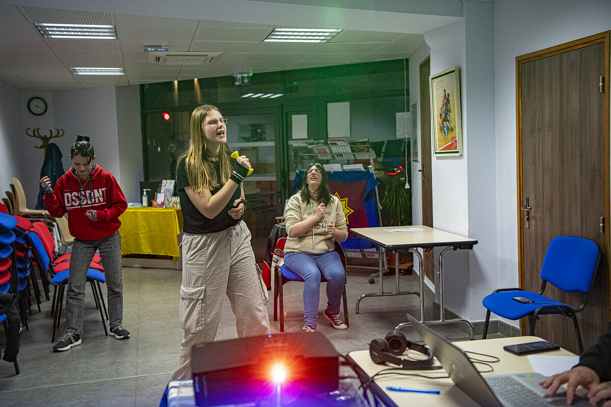 Eveiller les enfants et les jeunes à la foi