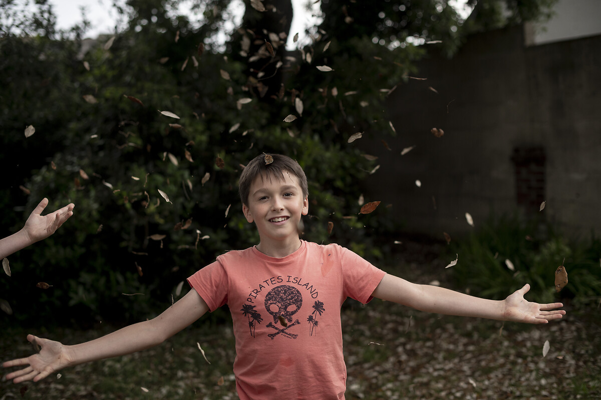 Thyméo dans le jardin. Les Enfants de Rochebonne - Le Lupin, située à Saint-Malo, est une Maison d'Enfants à Caractère S
